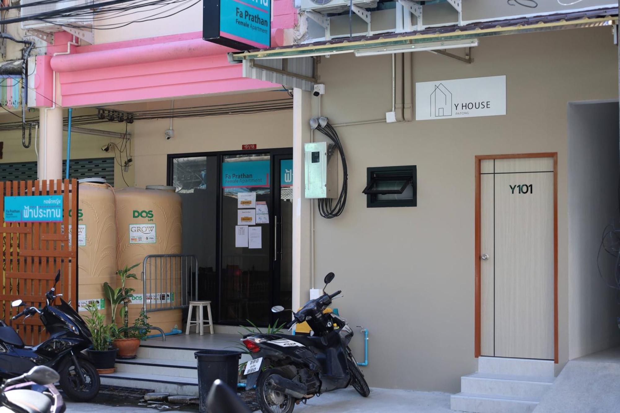 Hostel Y House Patong Exterior foto